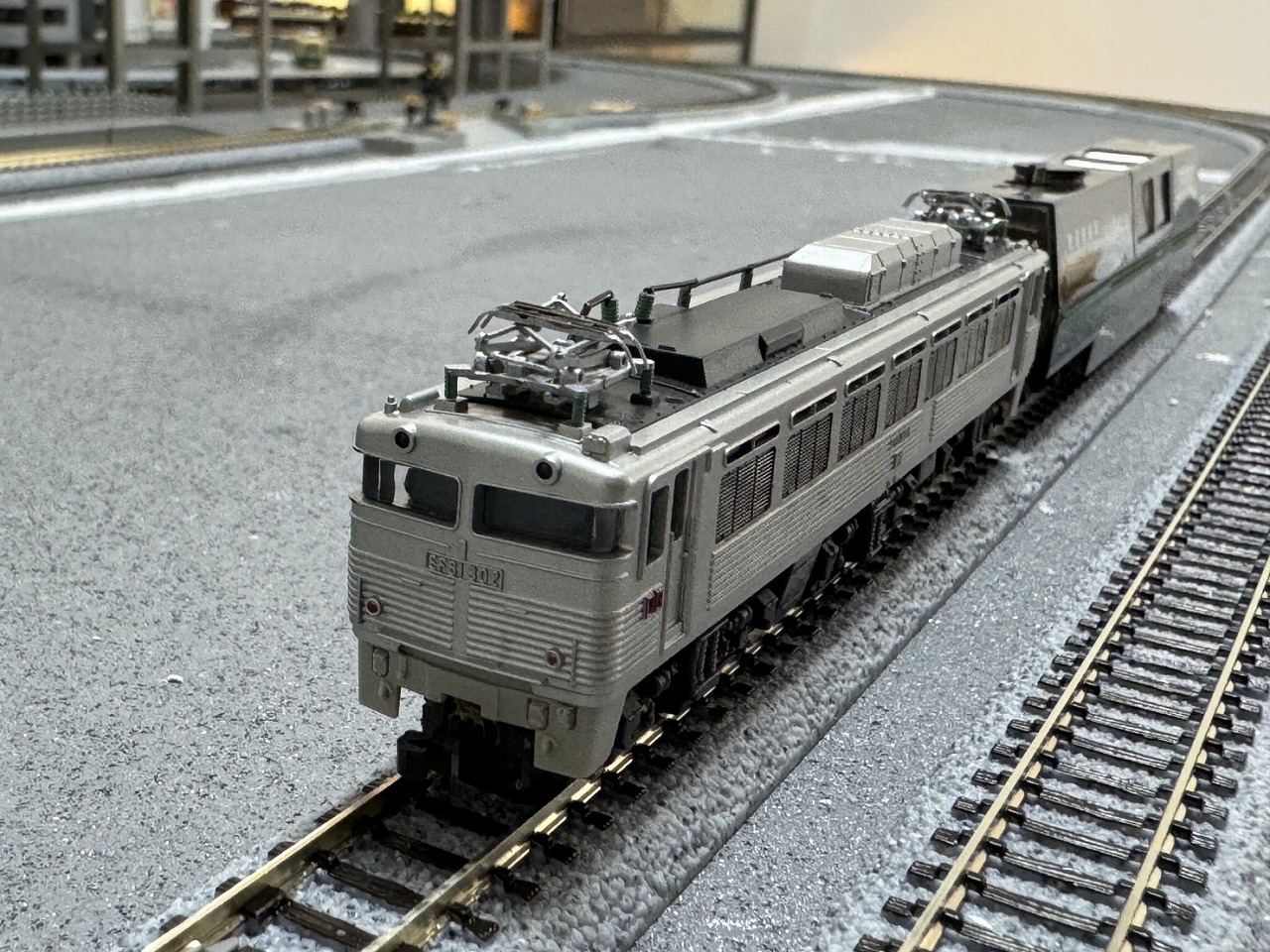 EF81形 電気機関車 銀釜